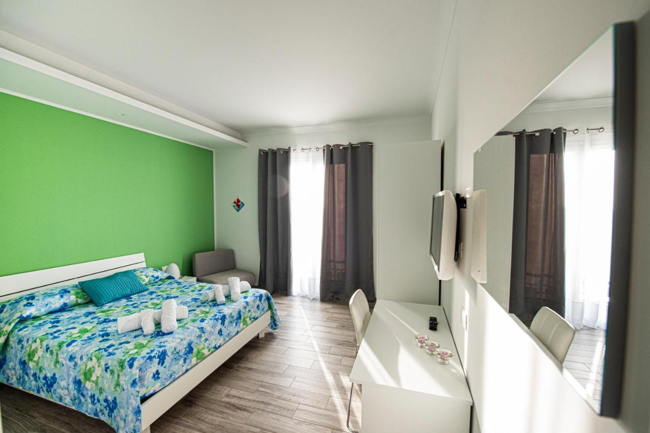 L' Arcobaleno B&B 카스텔루치오 외부 사진