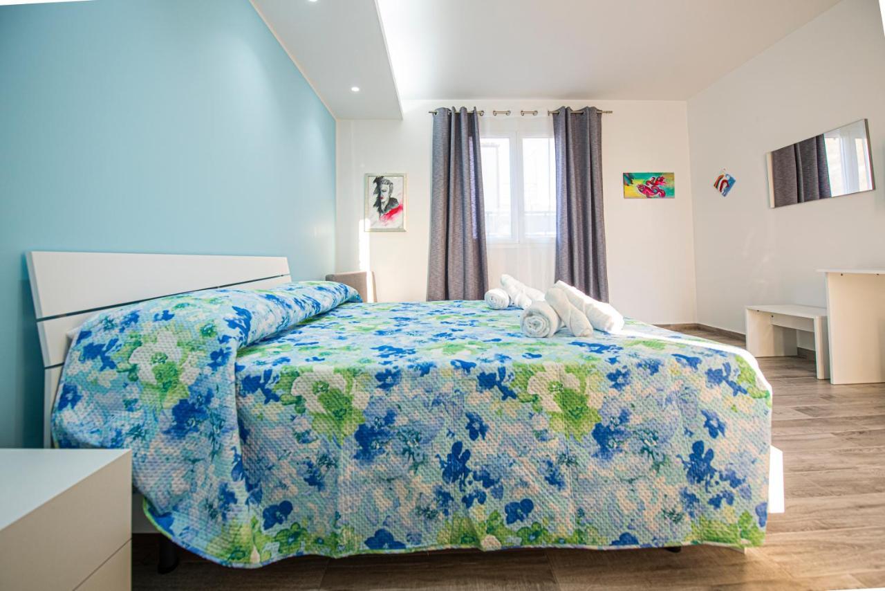 L' Arcobaleno B&B 카스텔루치오 외부 사진